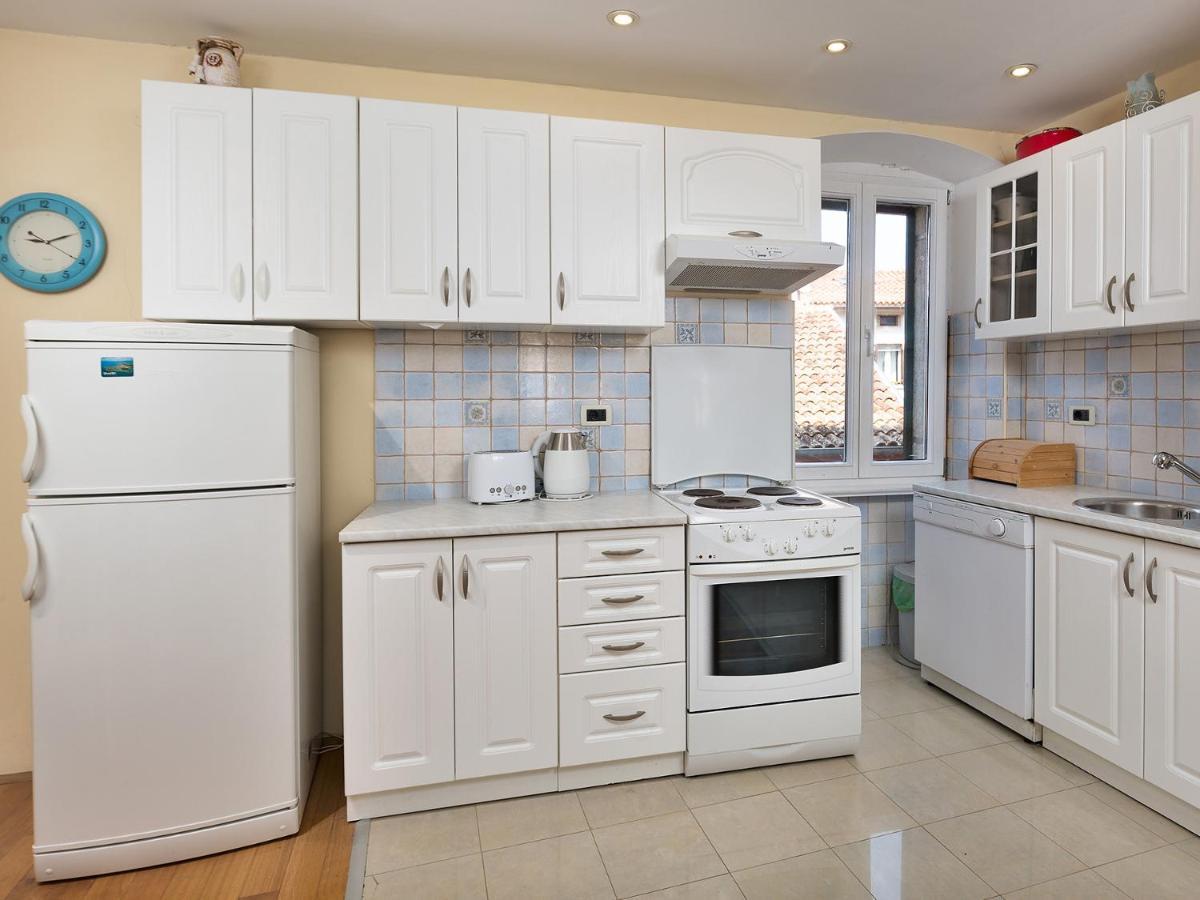 Ferri Fi 2Bdr Apartment By Irundo โรวีน ภายนอก รูปภาพ